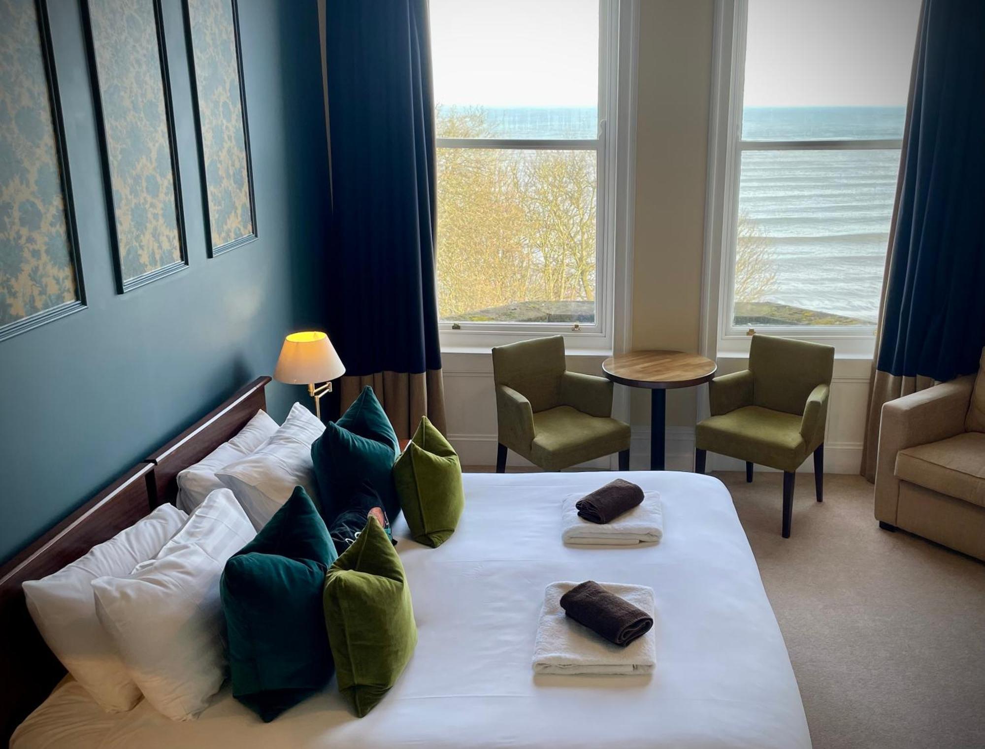 Weston Hotel 3*